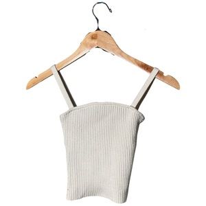 Square shaping to the body shirt